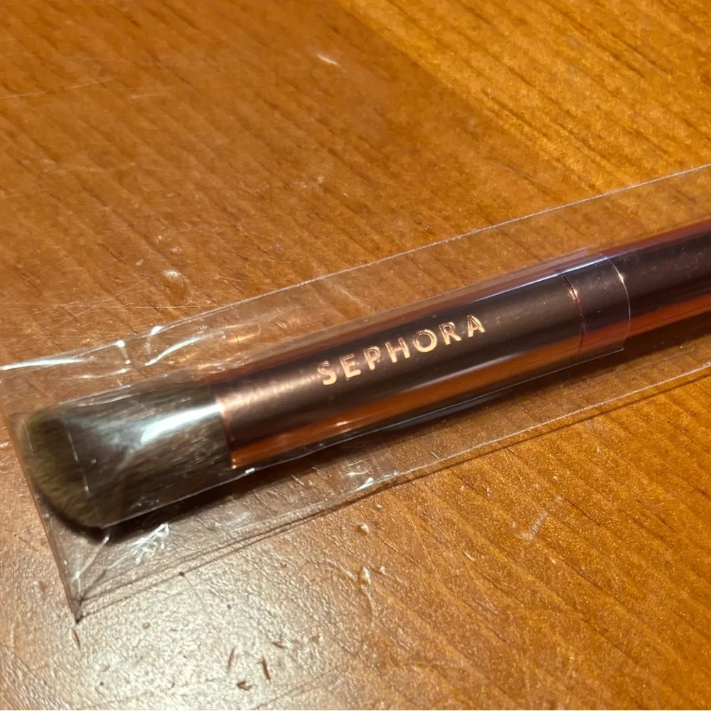 Sephora Magnetic Concealer Brush